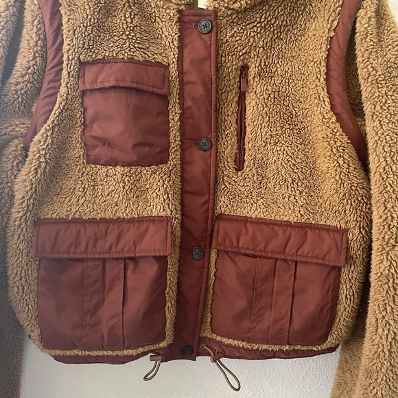 UpWest Womens Jacket Size L Sherpa Teddy Full Zip Pockets Hooded Brown Cropped - Picture 4 of 15